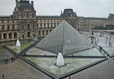 Louvre Paris credit Holidu