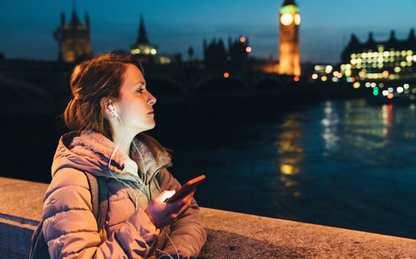 Exchange student in London exploring the city